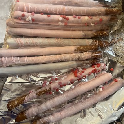 choc  dipped pretzels 
