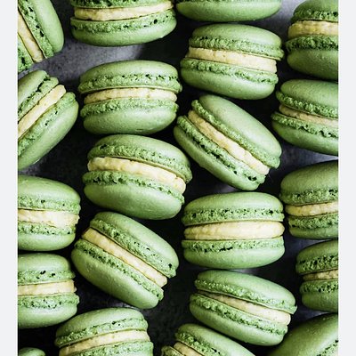 Dubai Pistachio🌰💚 (qty 1)