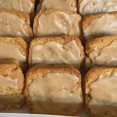 Maple Apple Blondies 