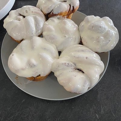 Cinnamon Knots