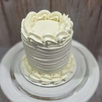 4" Mini Cake - 2 Layers - Serves 2-4