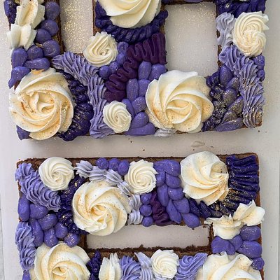 Cut Out Cookie Cakes 