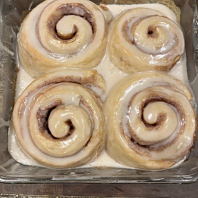 4 Pack Of Cinnamon Rolls 