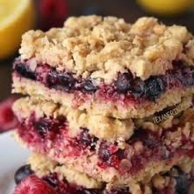 Triple Berry Oat Bars