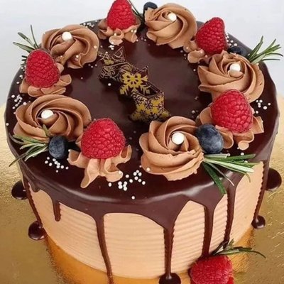  Chocolate Cake With Chocolate Buttercream With Raspberries 