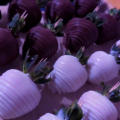 Chocolate Dipped Berries