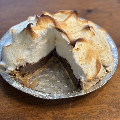 Chocolate Meringue pie
