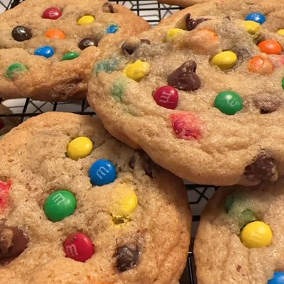 M&M