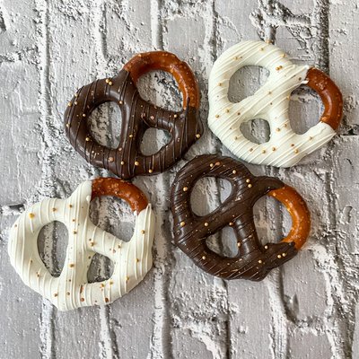 Chocolate Covered Pretzels 