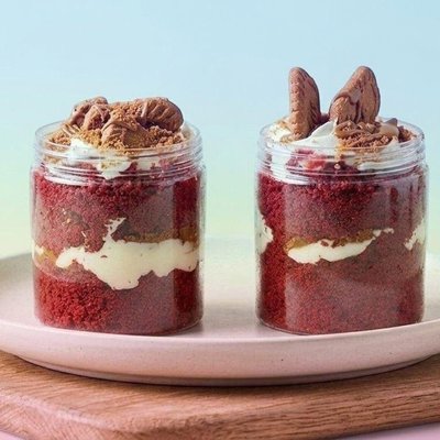 Scarlet Biscoff Indulgence Jar