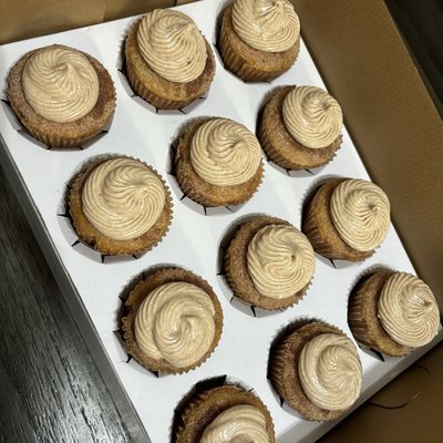 Churro Cheesecake Cupcakes 