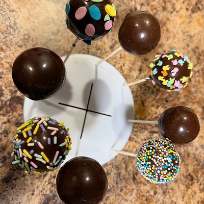 Cake pops/ Brownie Pops Per Dozen