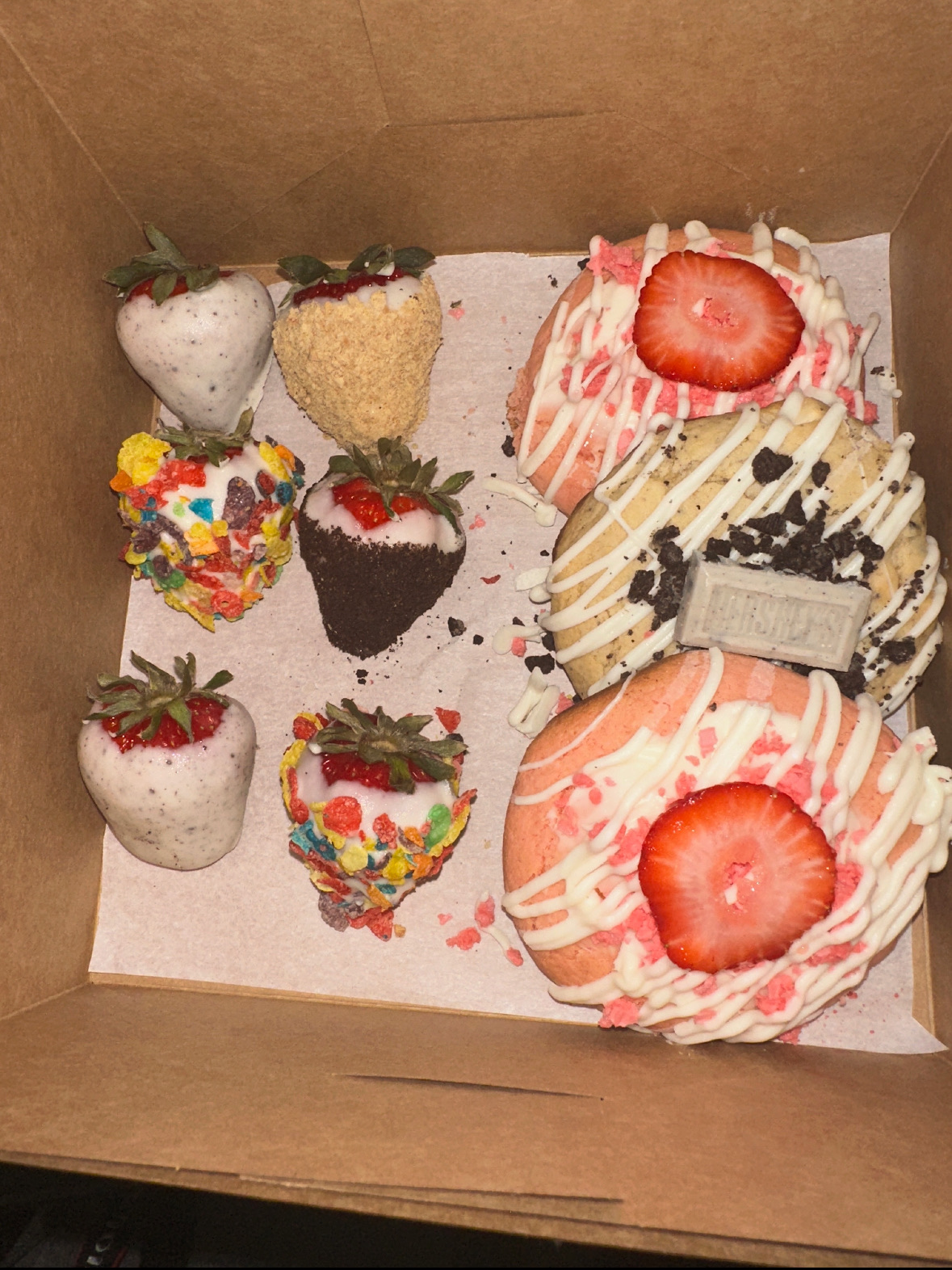 6 ct. Strawberry w/ 3 ct. Cookies 