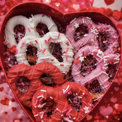 Jumbo Chocolate Covered Pretzels 