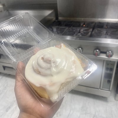 Jumbo Cinnamon Rolls 8 Pack