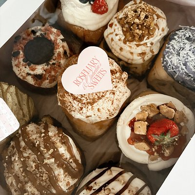 Jumbo Cinnamon Buns (8 Per box)