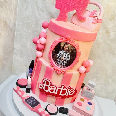 Barbie Cake