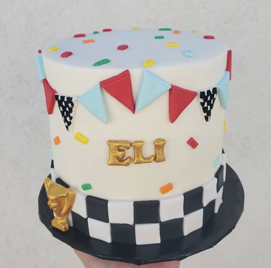 6 Inch 3 Layer Cake