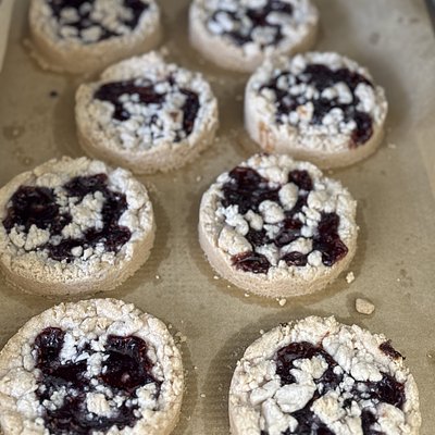 Raspberry Shortbread Deep Dish