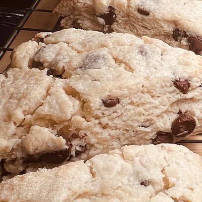 Chocolate Chip Scones - 8 Count