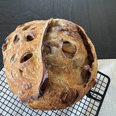 Apple Pie Sourdough 