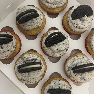 Oreo - 12 Cupcakes