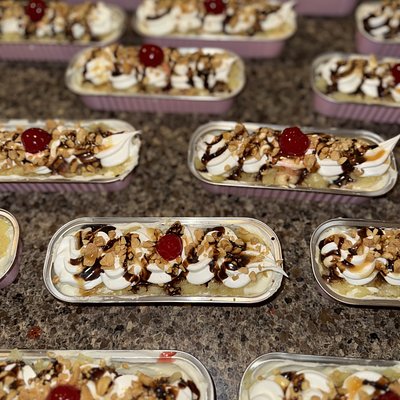 Banana split cake-individual Serving