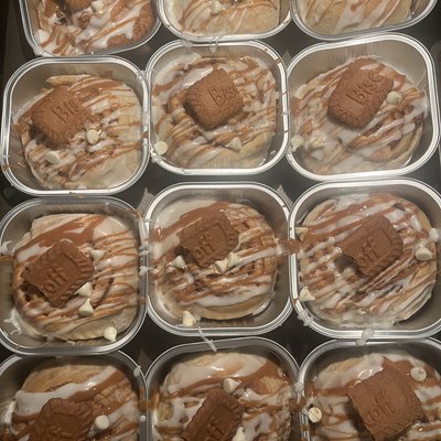 Biscoff Cinnamon Roll- single
