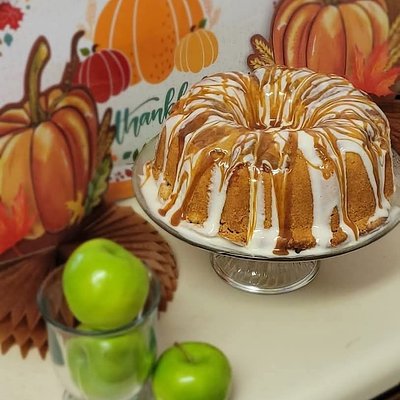 Caramel Apple Pound Cake