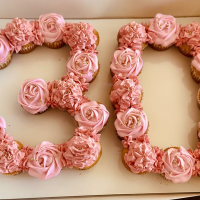 Pull Apart Cupcake Cake 
