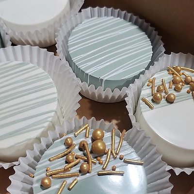 Chocolate Cake Pucks