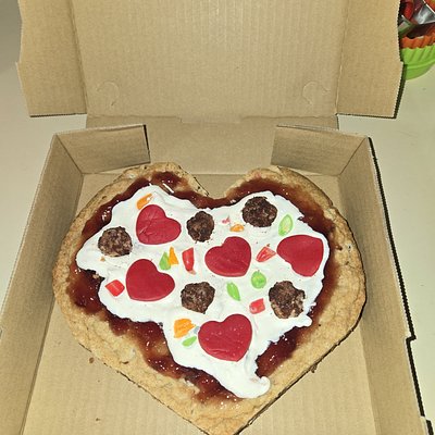 Pizza My Heart Cookie Cake