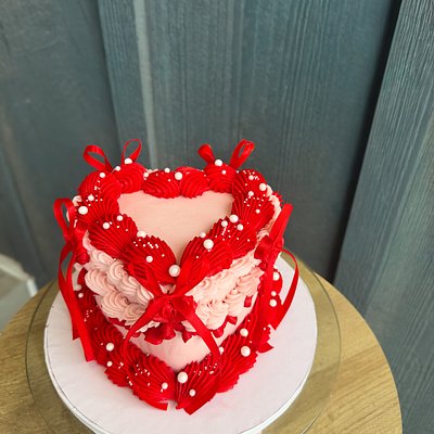 6” Custom Heart Cake 