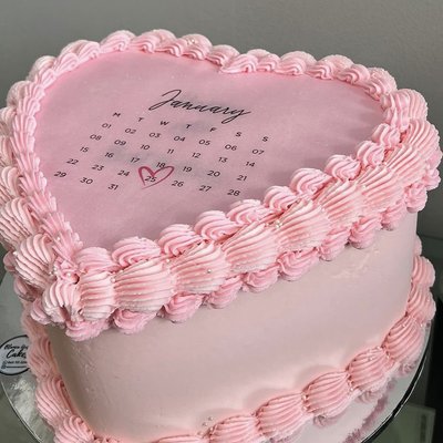 8inch Heart Cake 