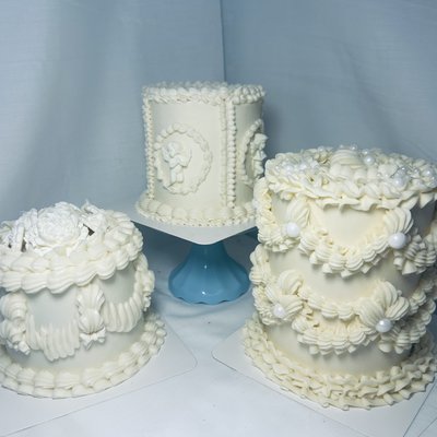 Tasting Cakes