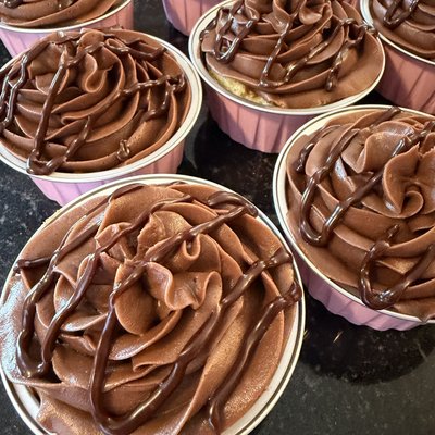 Individual Mini Cakes: Chocolate 