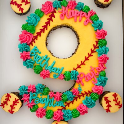 Single Number/Letter Cake 