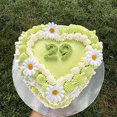 6” Vintage 2 Layer Heart Cake 