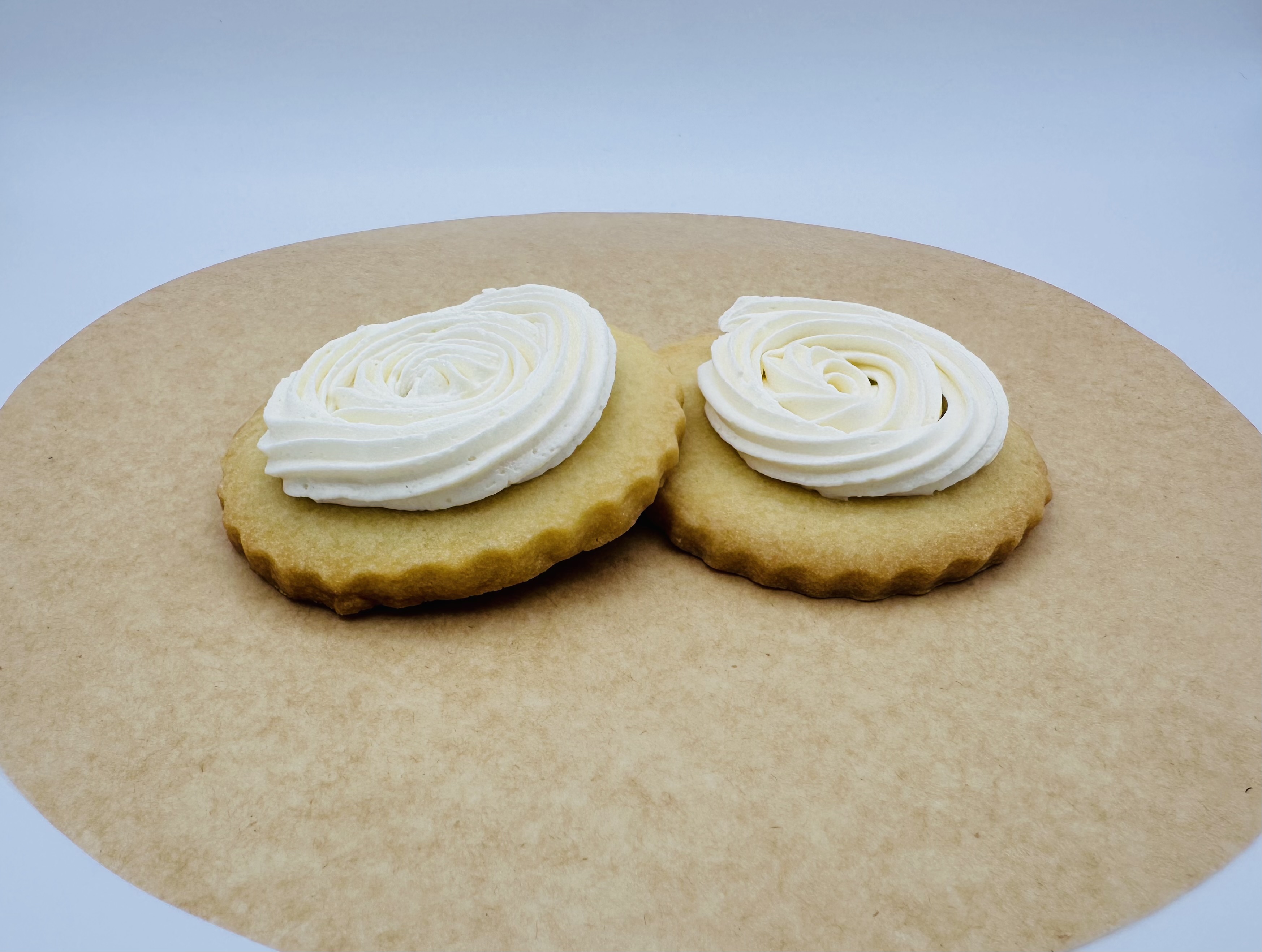 6 Shortbread Cookies w/ Whipped Vanilla Buttercream 