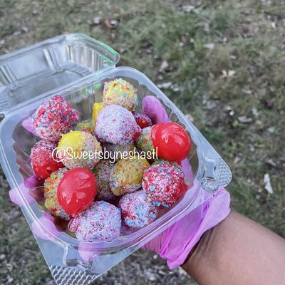 24 Surprise Me! Mixed Candy Grapes (3-7 Random Flavors)