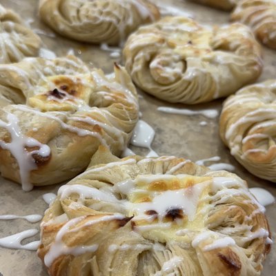 Sourdough Cream Cheese Danishes 4ct