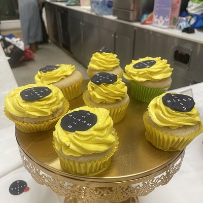 Tier 2  - Cupcakes X 12