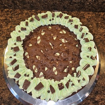 10" Mint Chocolate Cookie Cake 