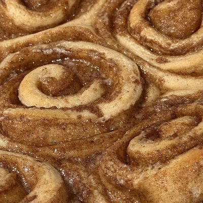 Apple Jammy Cinnamon Bit Sourdough Cinnamon Rolls 