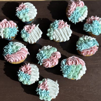 Dozen Cupcakes 