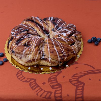 Blueberry Cheesecake Tea Ring (Serves 8-10)