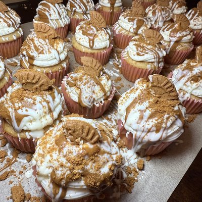 Biscoff Cheesecake Cupcakes