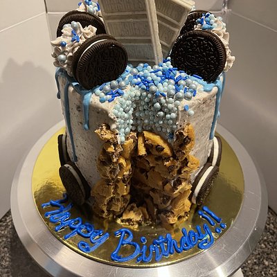 Cookies & Cream Cake