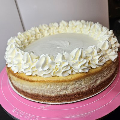 9" Classic NY Style Cheesecake