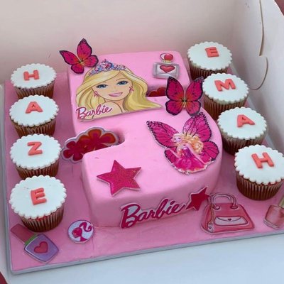 Number Cake W/ 8 Accented Cupcakes 